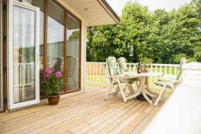 Recently updated lodge near Chester city centre - For up to 6